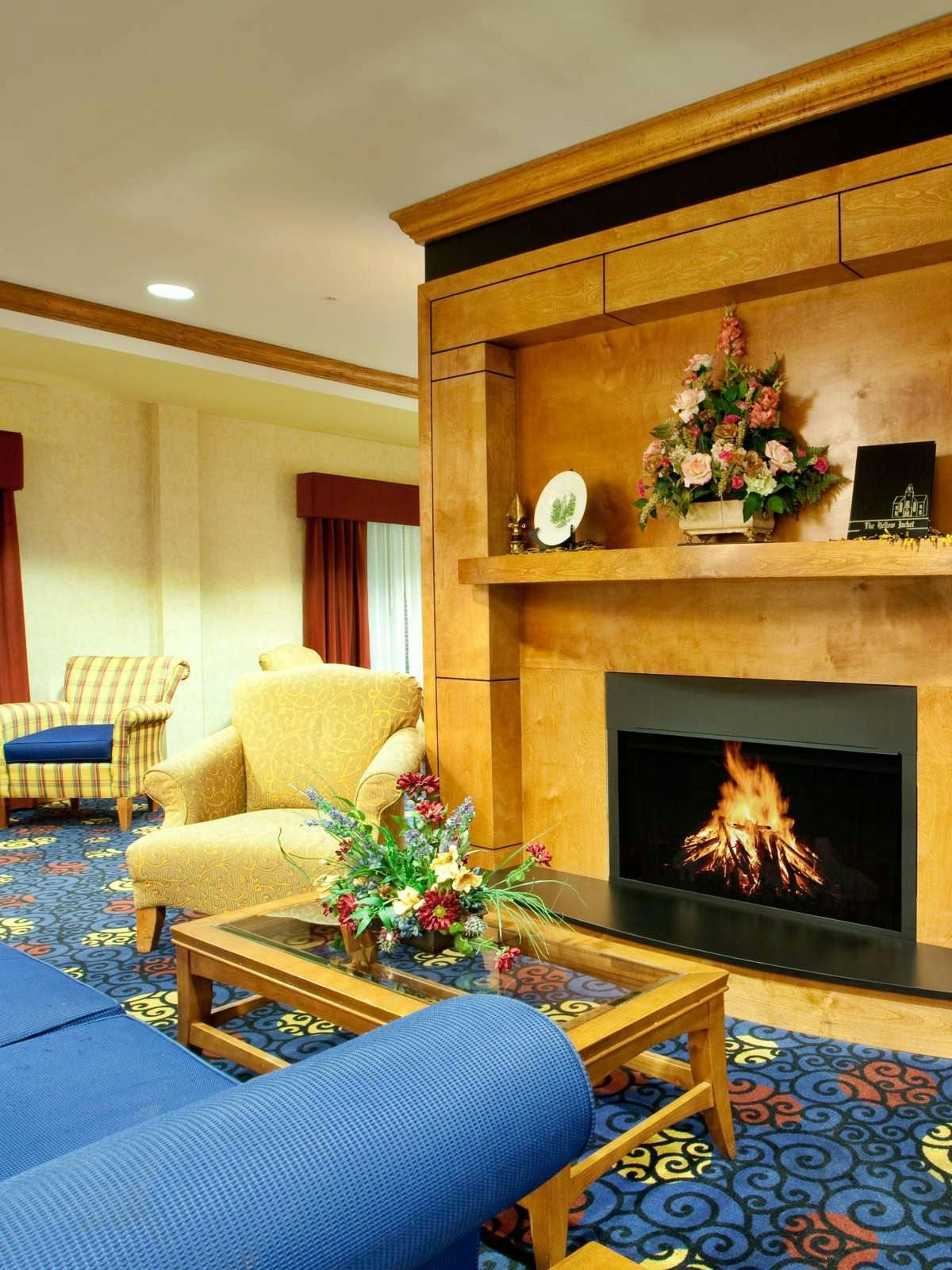 Hotel Holiday Inn Express Hotel & Suites Ashland photo 3