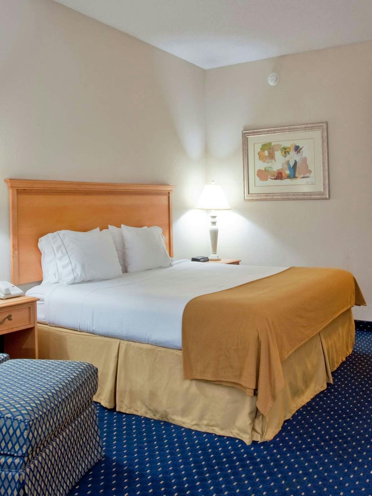 Hotel Holiday Inn Express Hotel & Suites Ashland photo 1