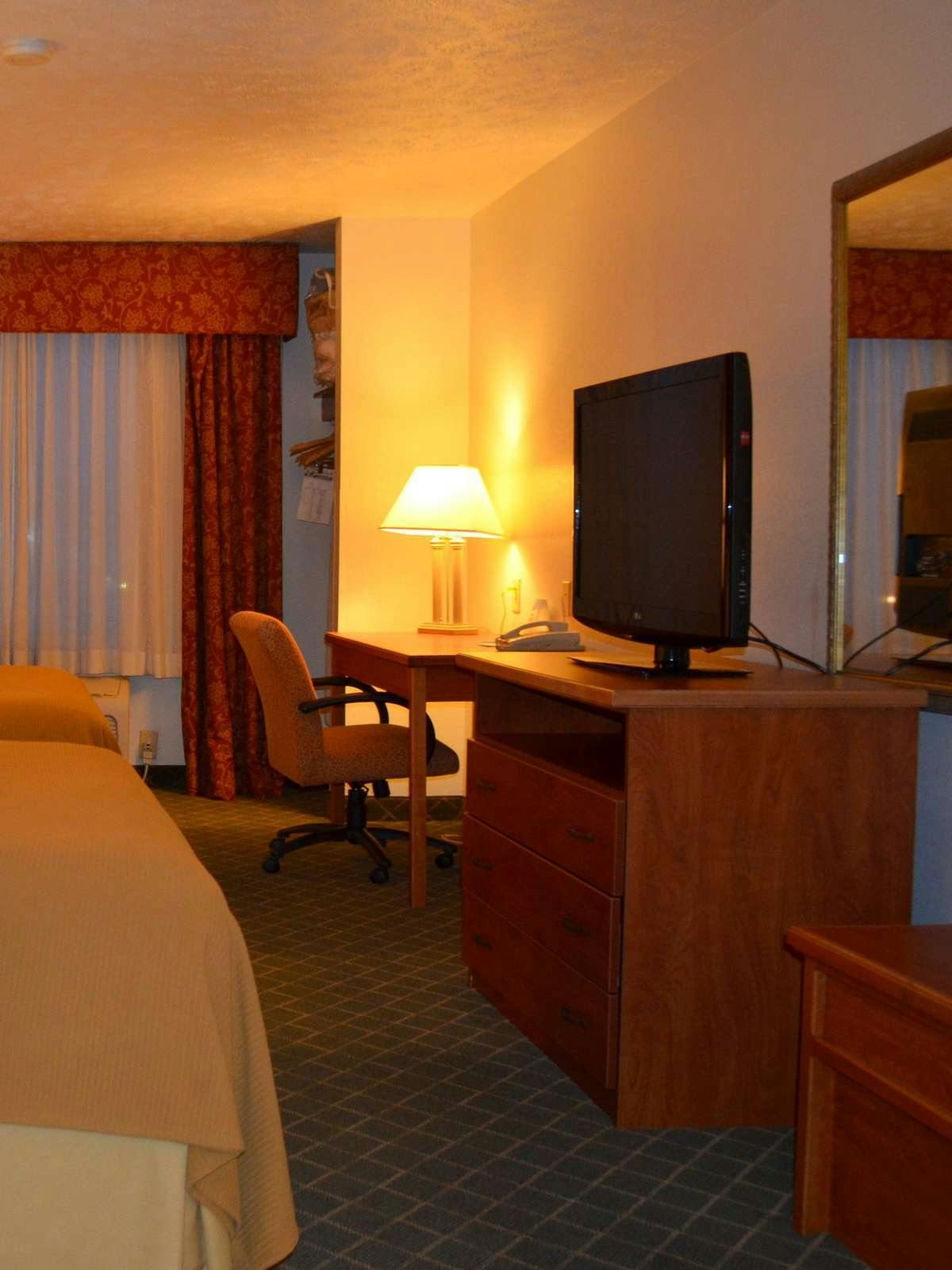 Hotel Holiday Inn Express Hotel & Suites Omaha West photo 2