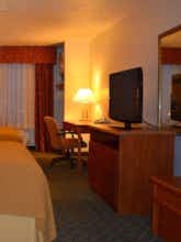 Hotel Holiday Inn Express Hotel & Suites Omaha West photo 2