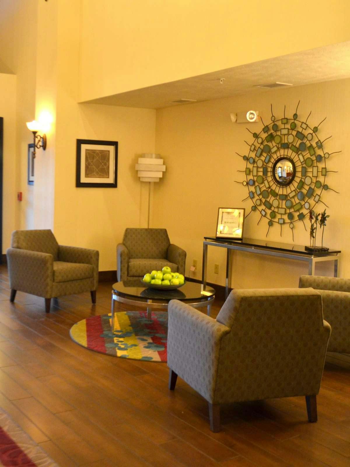 Hotel Holiday Inn Express Hotel & Suites Omaha West photo 3