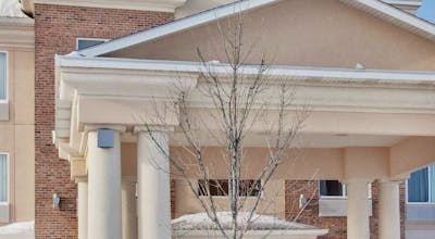 Holiday Inn Express Hotel & Suites Omaha West
