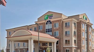 Holiday Inn Express Hotel & Suites Ontario