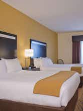 Hotel Holiday Inn Express Hotel & Suites Prattville South photo 1