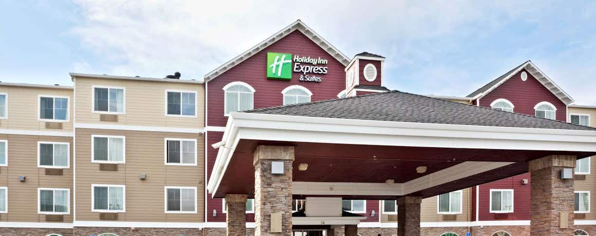 Holiday Inn Express Hotel & Suites Seaside Convention Center