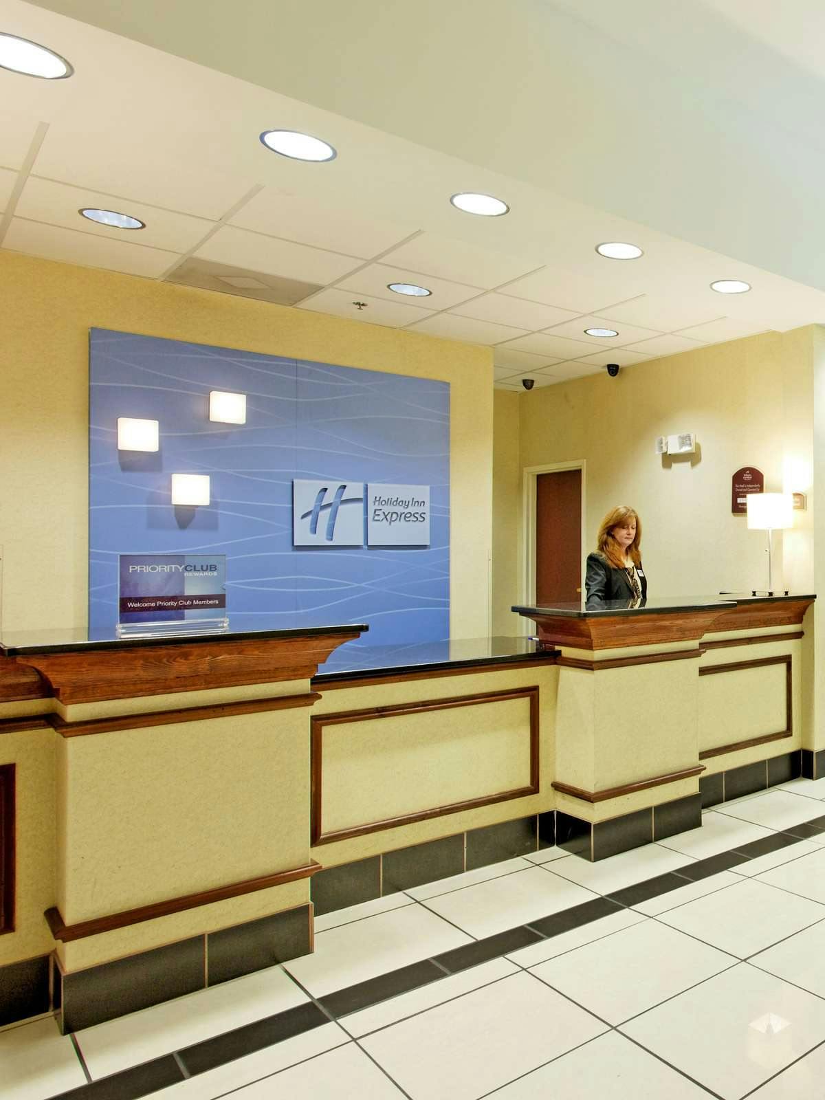 Hotel Holiday Inn Express Hotel & Suites Sylacauga photo 3