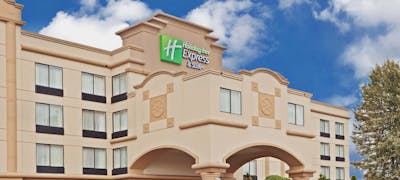 Holiday Inn Express Hotel & Suites Tacoma