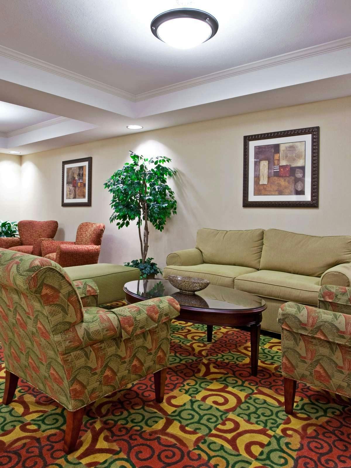 Hotel Holiday Inn Express Hotel & Suites Portland photo 3