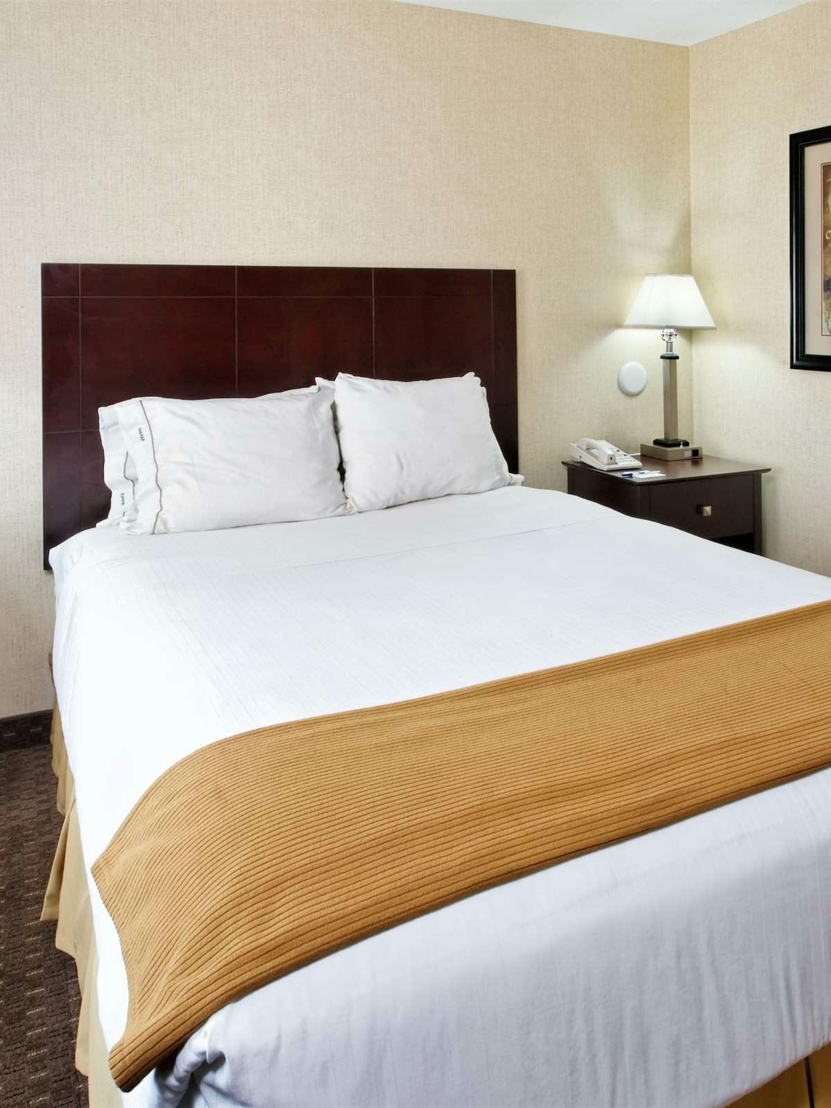 Hotel Holiday Inn Express Hotel & Suites Portland Jantzen Beach photo 1