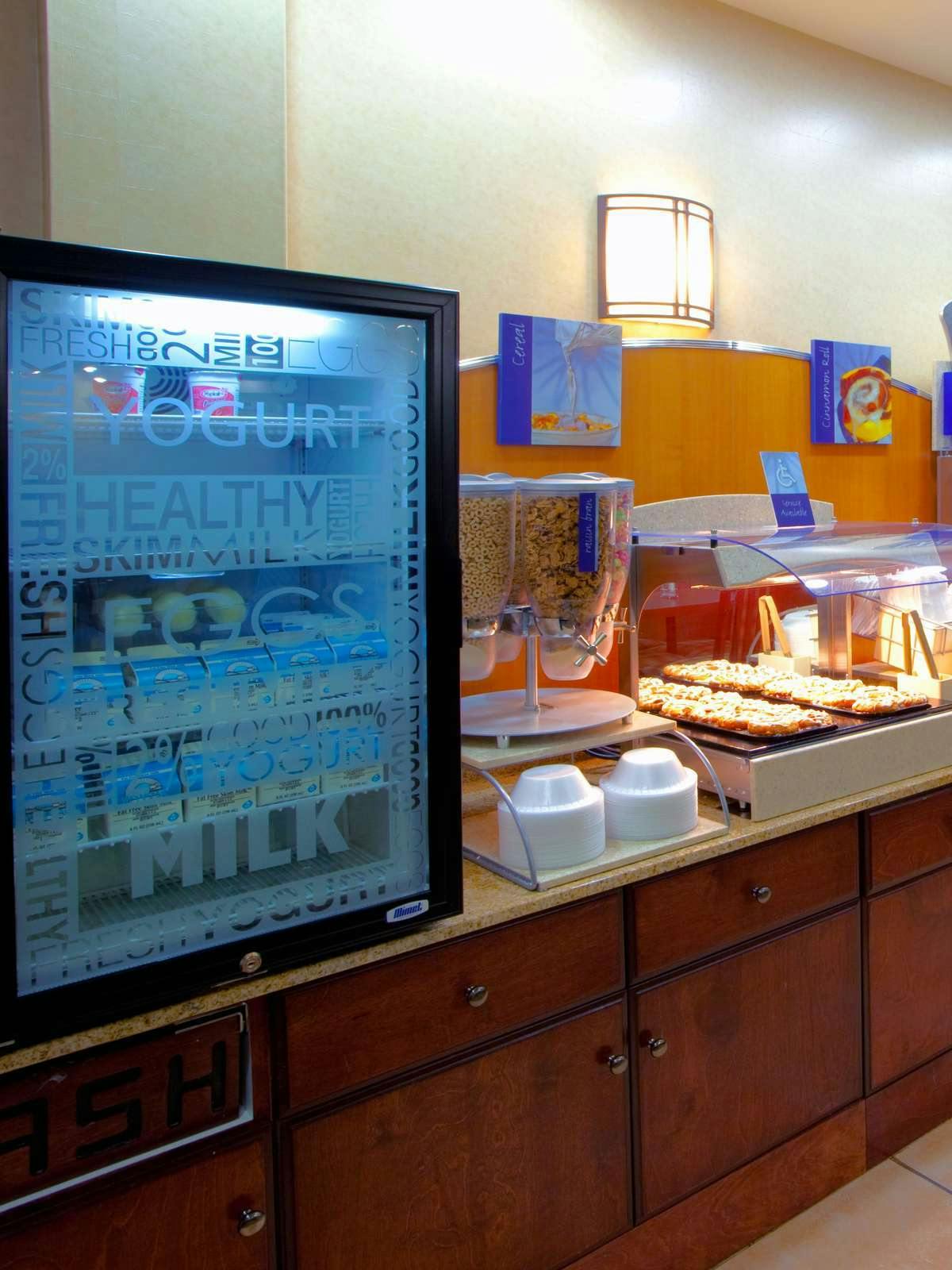 Hotel Holiday Inn Express Hotel & Suites Tappahannock photo 5