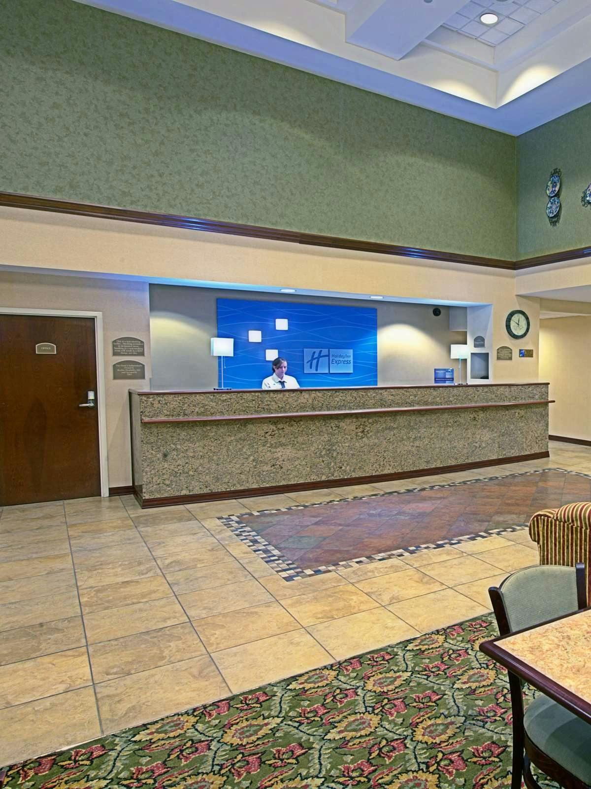 Hotel Holiday Inn Express Hotel & Suites Tempe photo 4