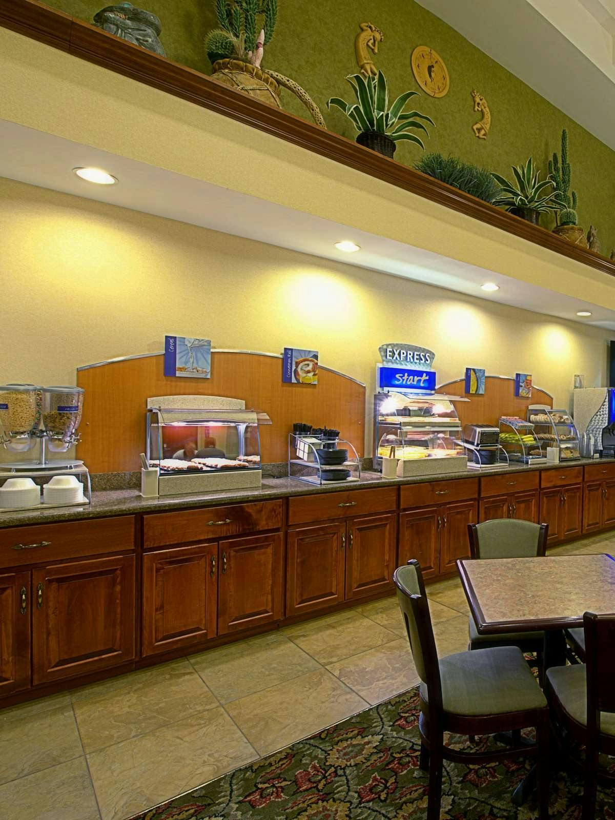 Hotel Holiday Inn Express Hotel & Suites Tempe photo 5