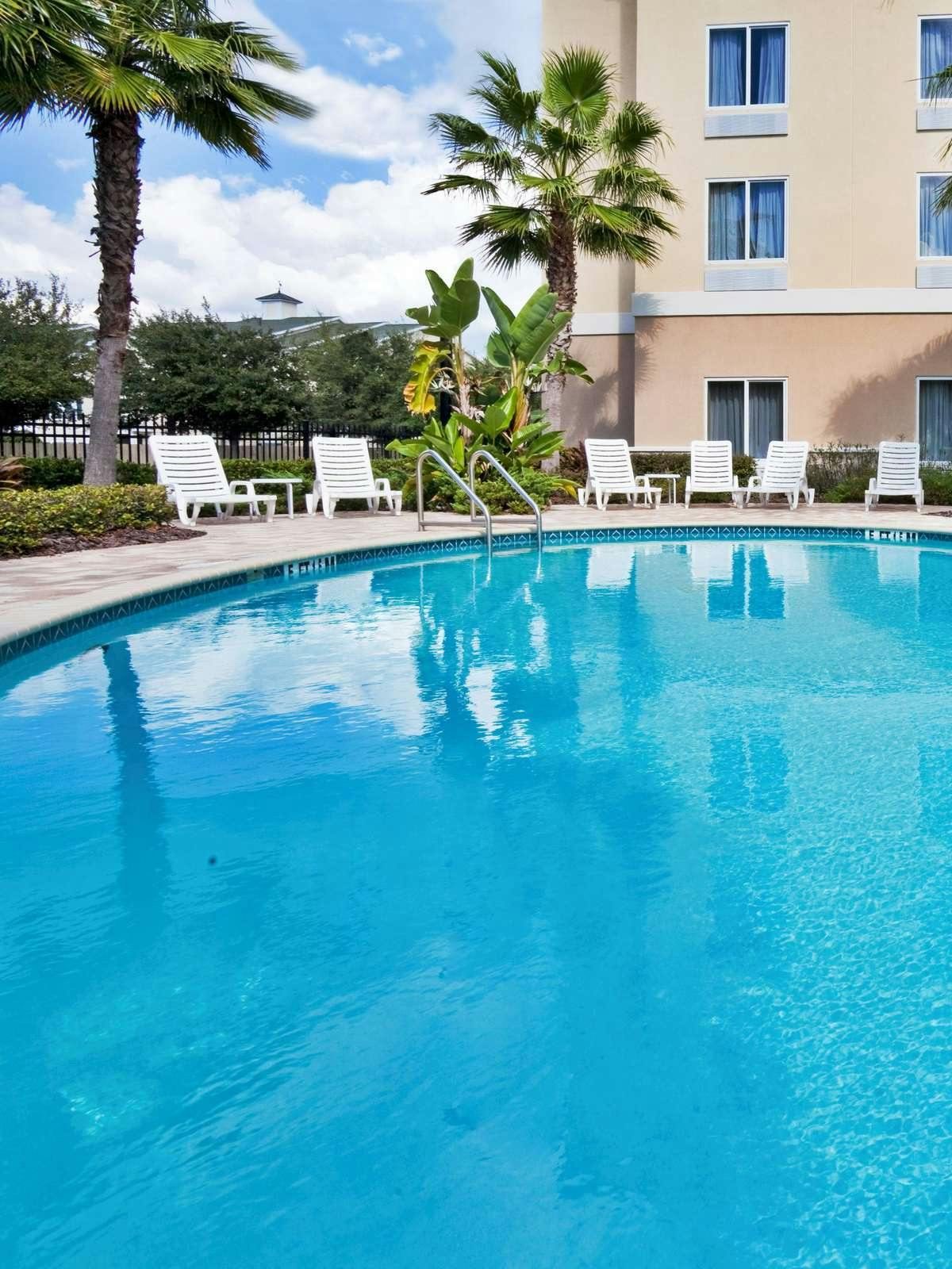 Holiday Inn Express Tampa I-75