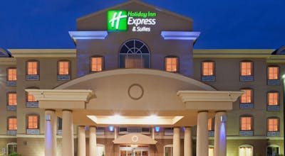 Holiday Inn Express Hotel & Suites Terrell