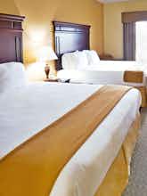Hotel Holiday Inn Express & Suites TEXARKANA photo 1