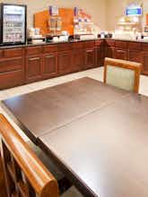 Hotel Holiday Inn Express Hotel & Suites Seguin photo 5