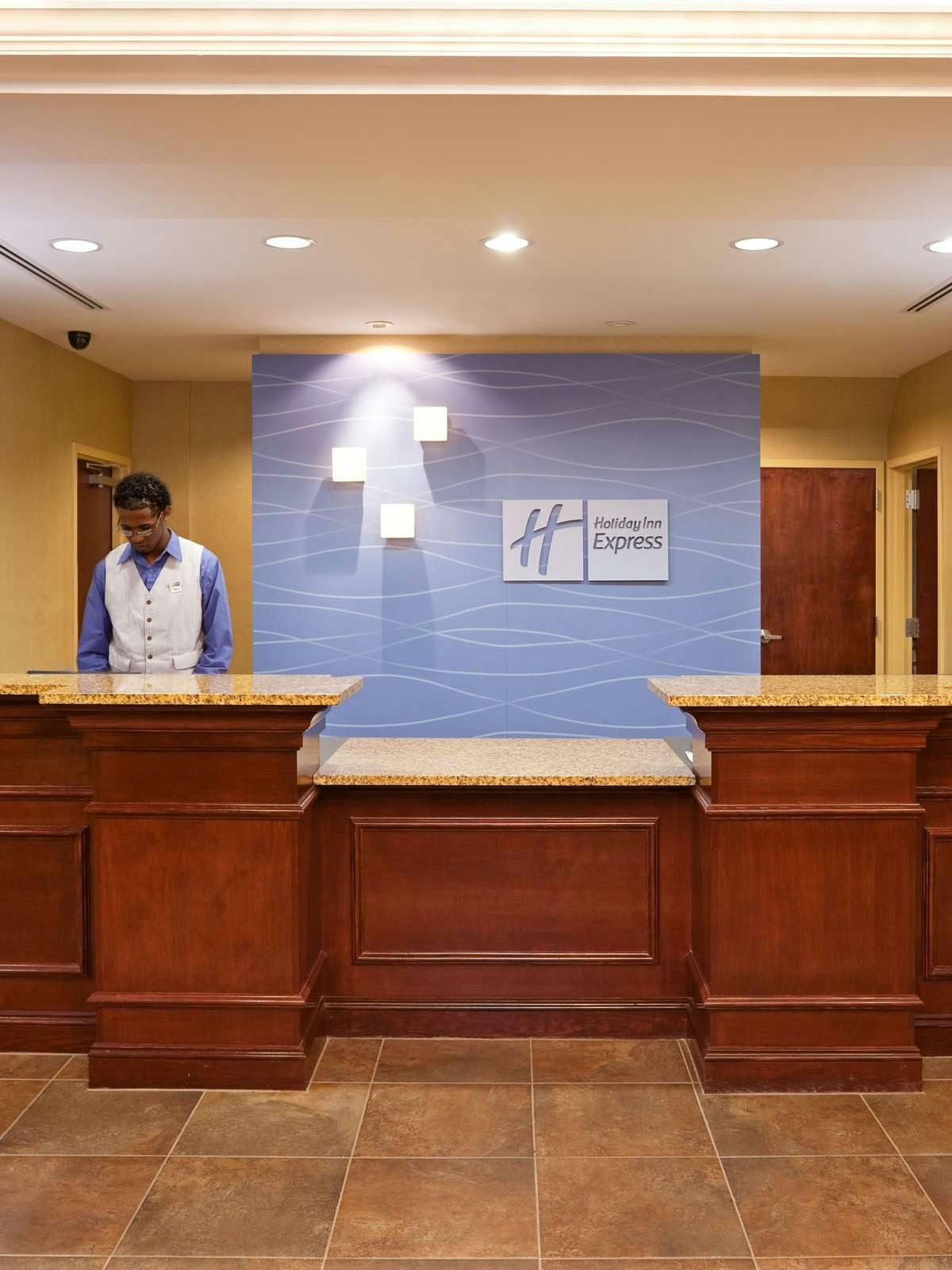 Hotel Holiday Inn Express Hotel & Suites Southern Pines Pinehurst Area photo 4