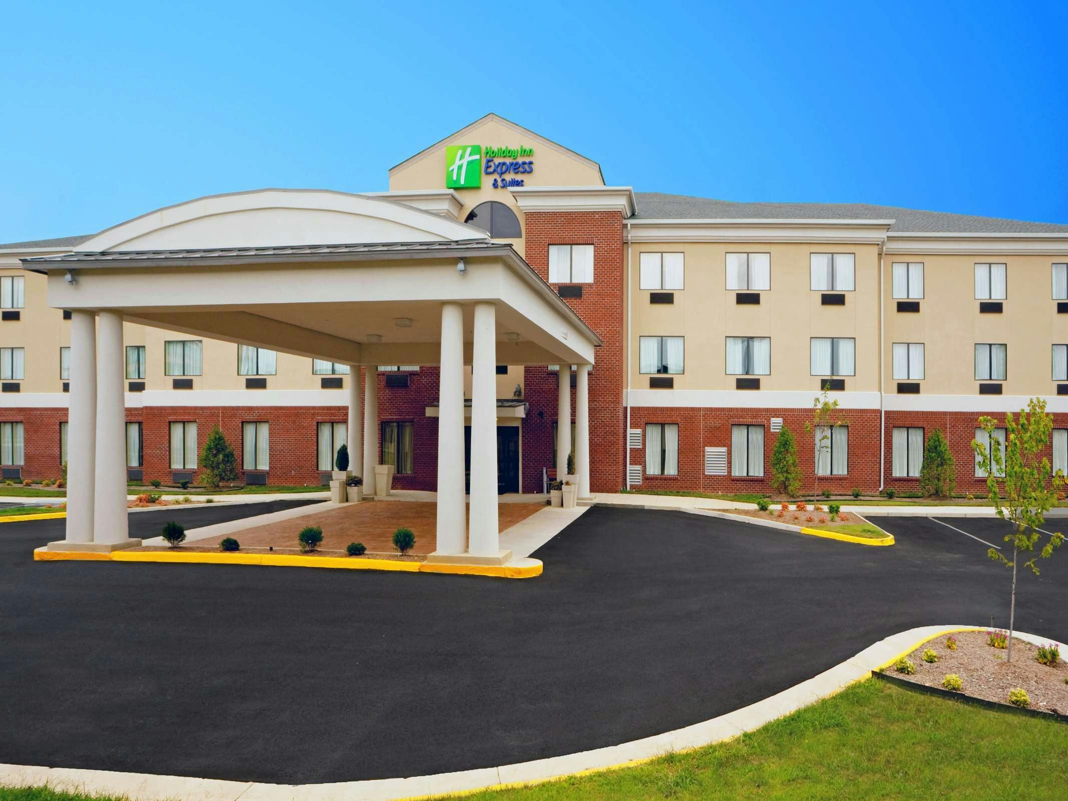 Holiday Inn Express Hotel & Suites Thornburg