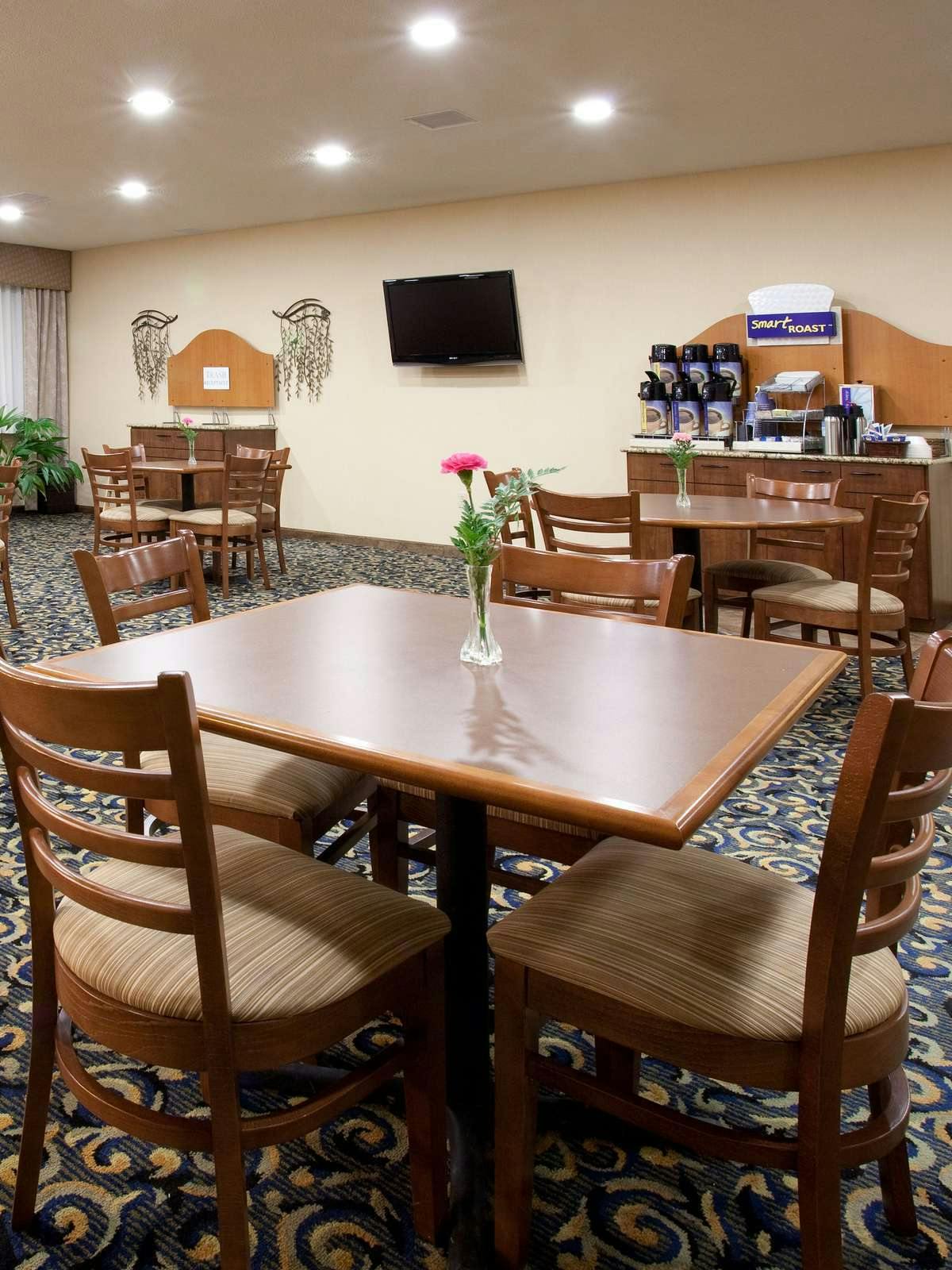 Hotel Holiday Inn Express Hotel & Suites Torrington photo 5