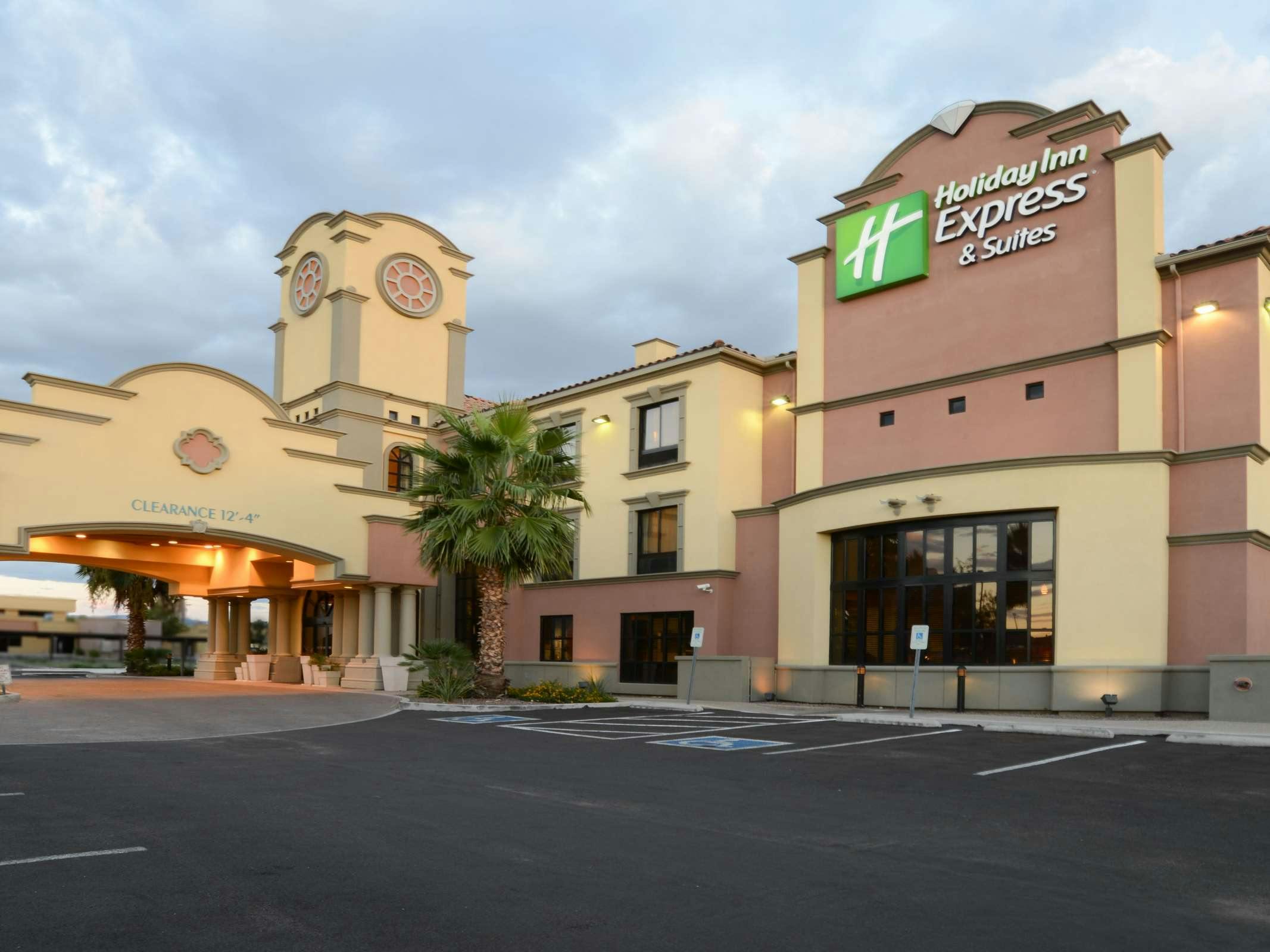 Holiday Inn Express Hotel & Suites Tucson Mall