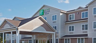 Holiday Inn Express Hotel & Suites Tilton