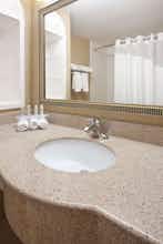 Hotel Holiday Inn Express Hotel & Suites Tilton photo 3