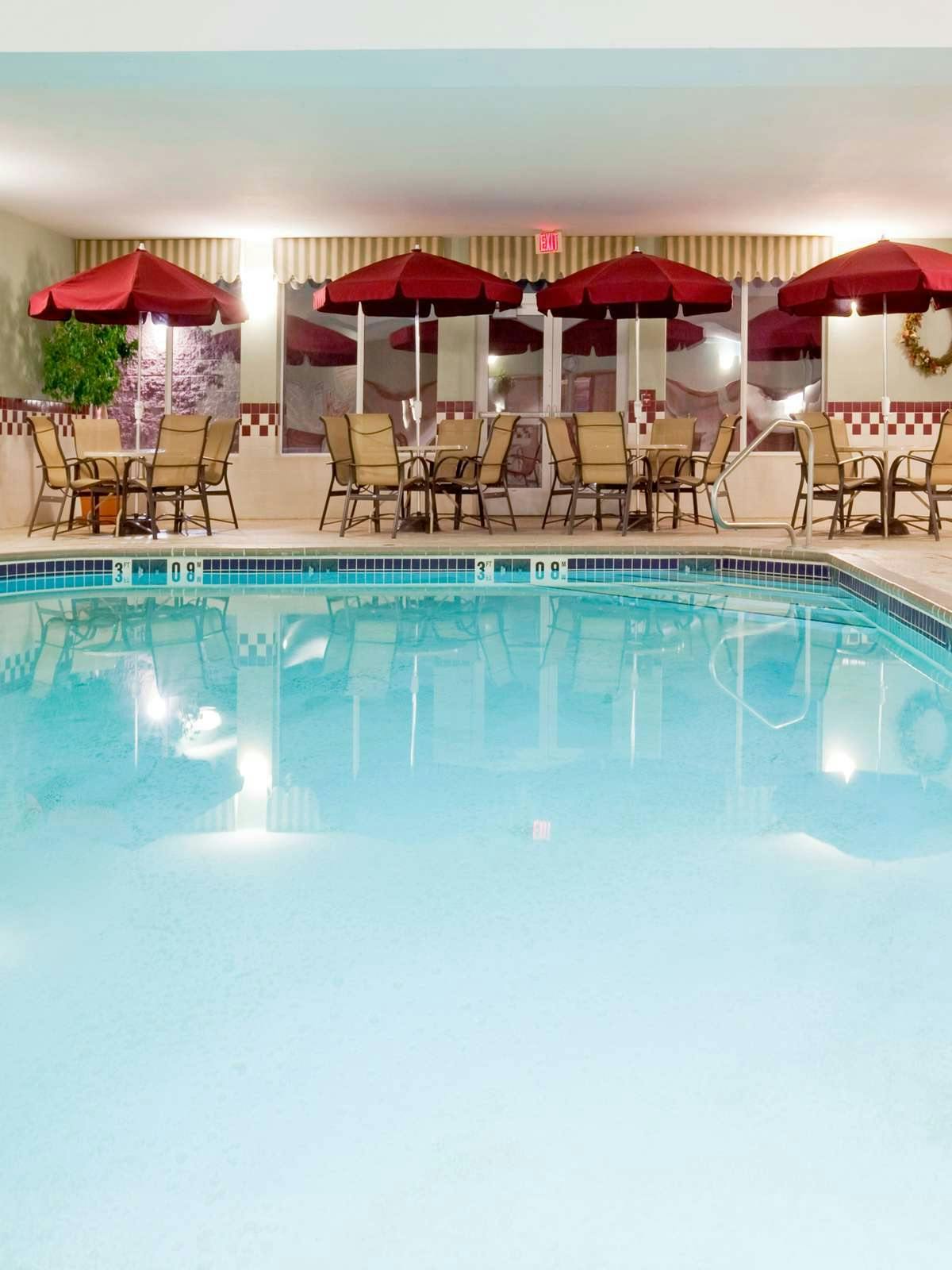 Hotel Holiday Inn Express Hotel & Suites Vadnais Heights photo 4