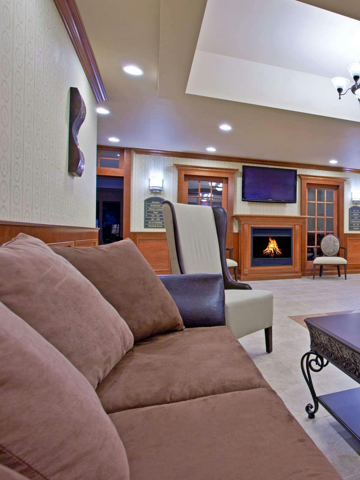 Hotel Holiday Inn Express Hotel & Suites Tipp City photo 3