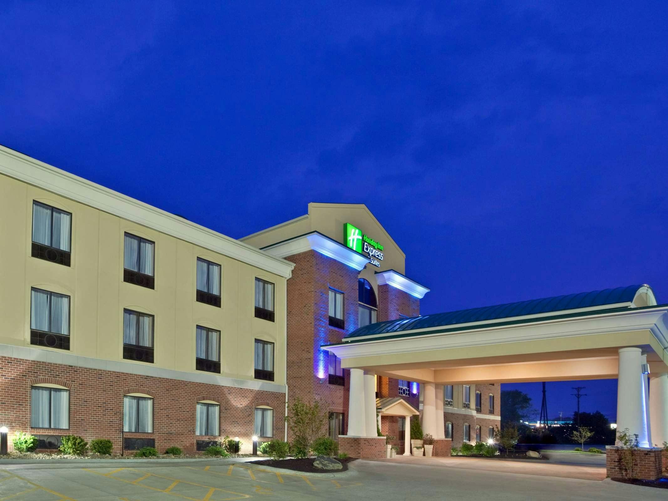 Holiday Inn Express Hotel & Suites Tipp City