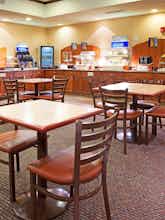 Hotel Holiday Inn Express Hotel & Suites Tooele photo 5