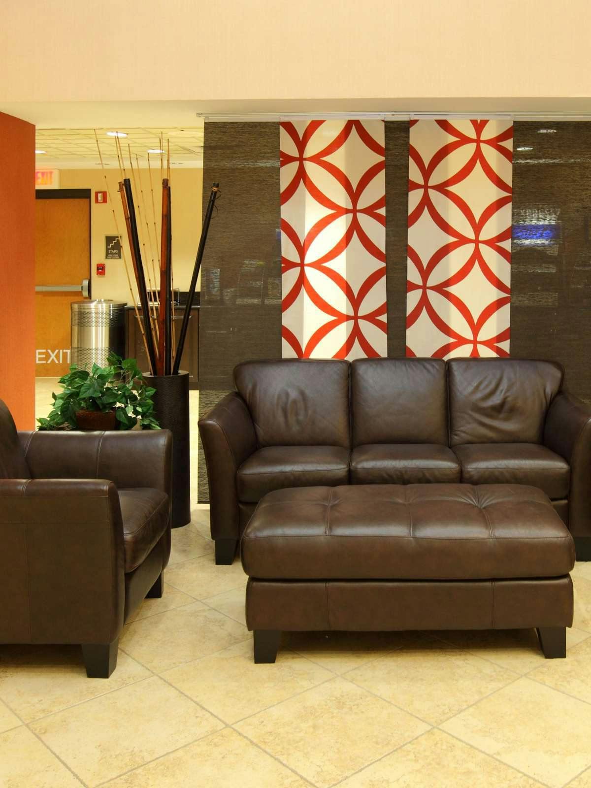 Hotel Holiday Inn Express Hotel & Suites Tyler South photo 3