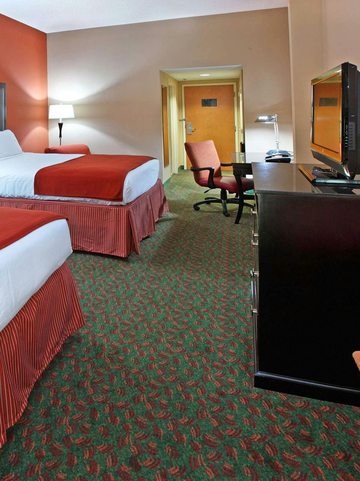 Hotel Holiday Inn Express Hotel & Suites Tyler South photo 2