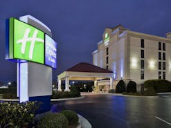 Holiday Inn Express Hotel & Suites University Center