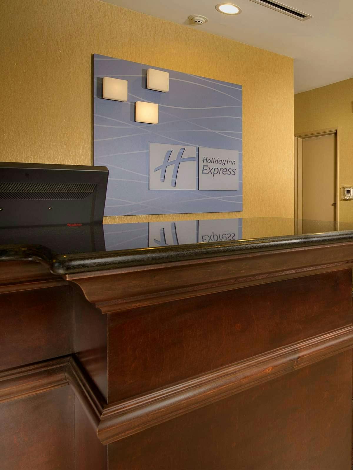 Hotel Uvalde photo 2