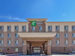Holiday Inn Express Hotel & Suites Topeka North