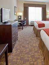 Hotel Holiday Inn Express Hotel & Suites Topeka North photo 2