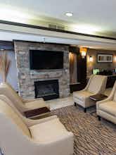 Hotel Holiday Inn Express Hotel & Suites Topeka West photo 4