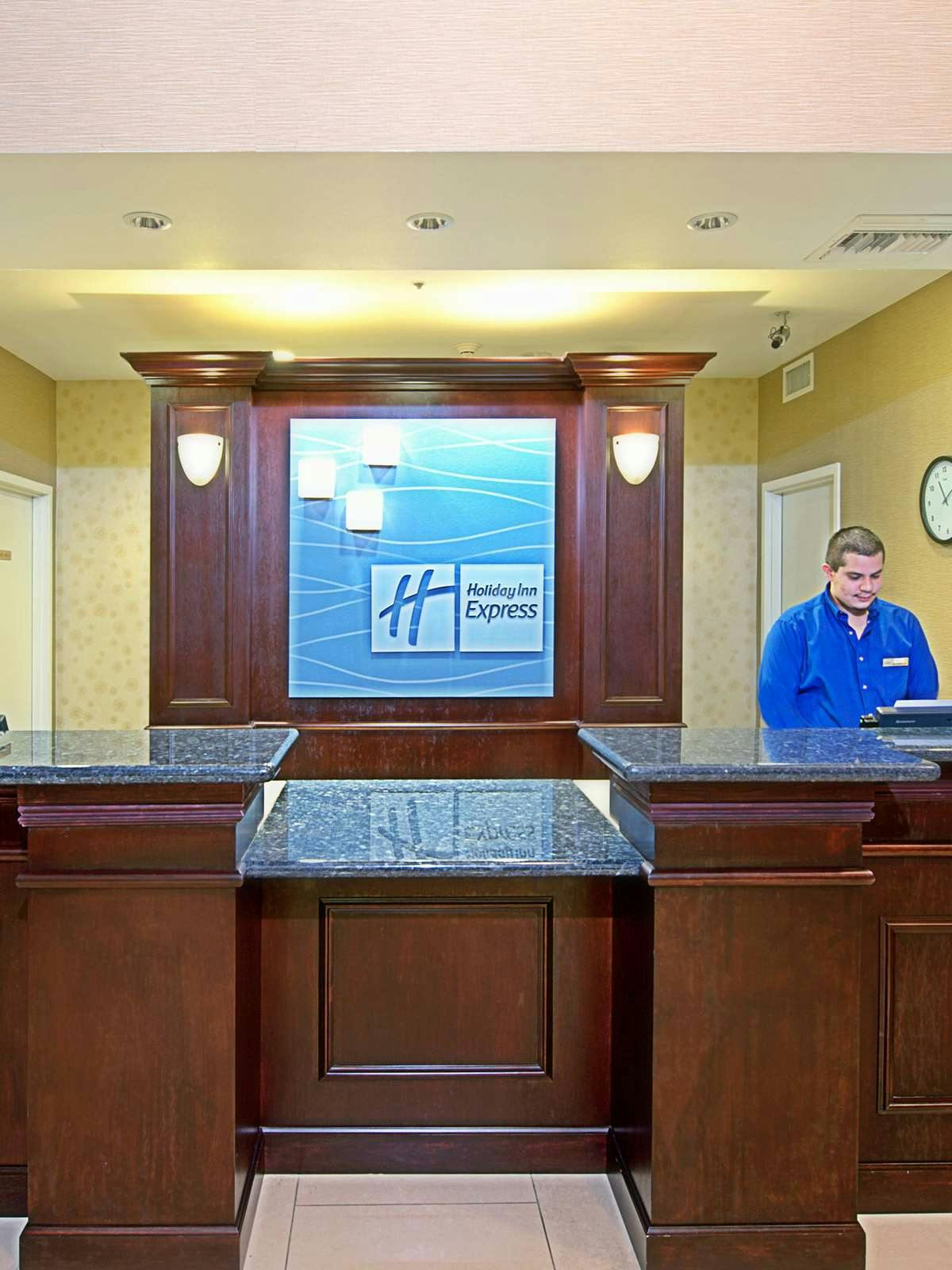 Hotel Holiday Inn Express Hotel & Suites Tucson photo 3