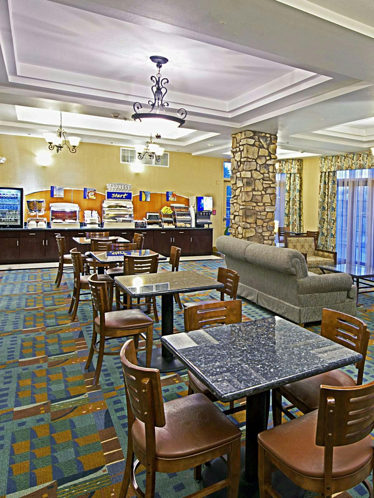 Hotel Holiday Inn Express Hotel & Suites Tucson photo 4