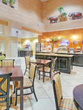 Hotel Holiday Inn Express Hotel & Suites Tucumcari photo 5