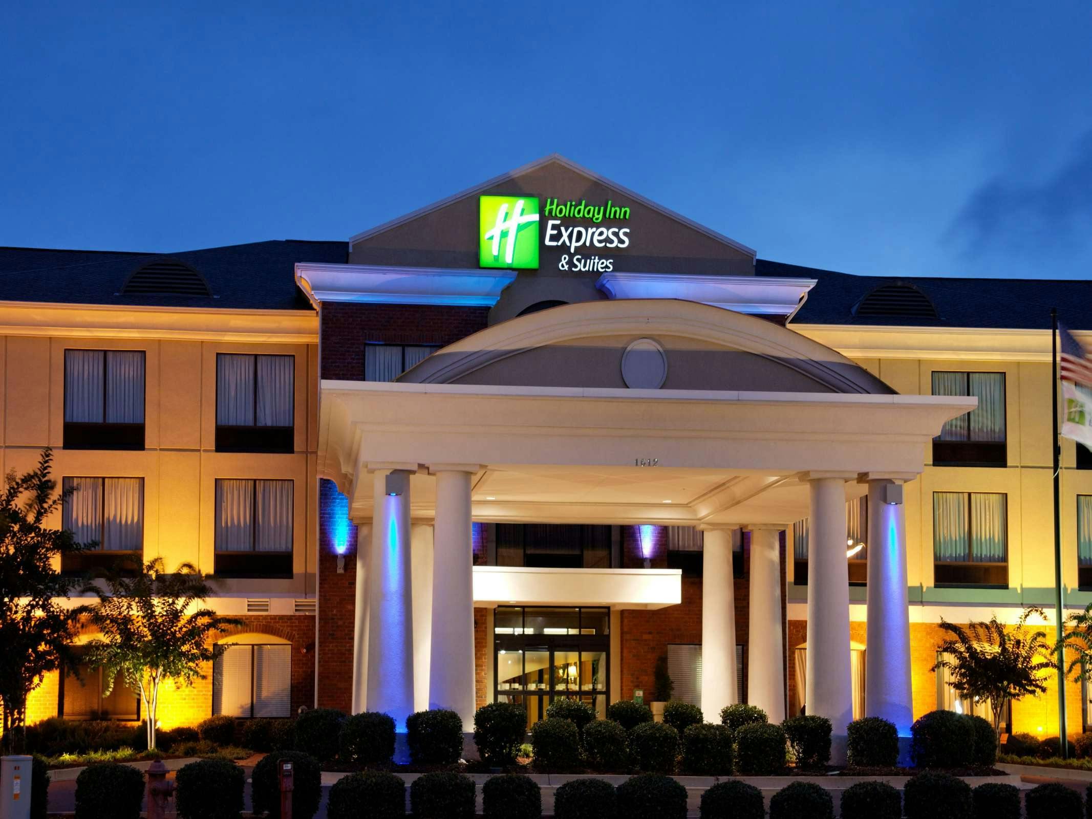 Holiday Inn Express Hotel & Suites Tupelo