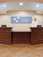 Hotel Holiday Inn Express Lodi photo 4