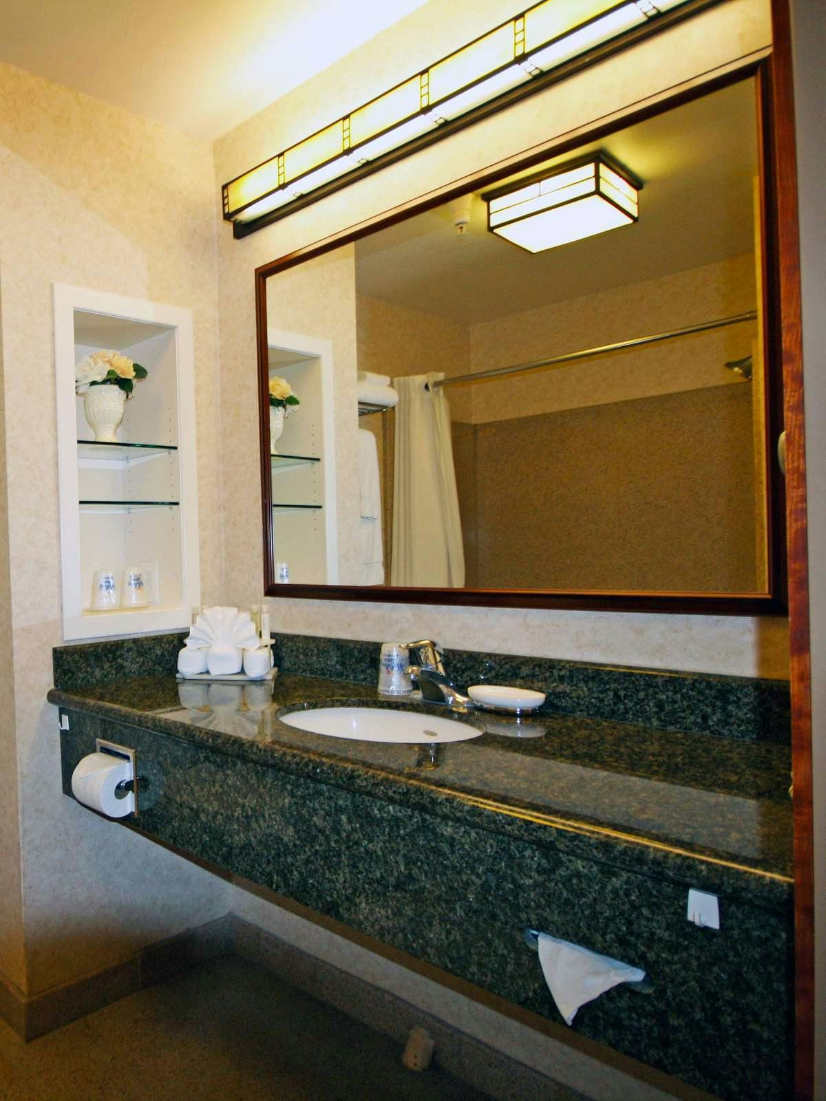 Hotel Holiday Inn Express Hotel & Suites Turlock photo 3
