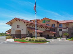 Holiday Inn Express Hotel & Suites Turlock