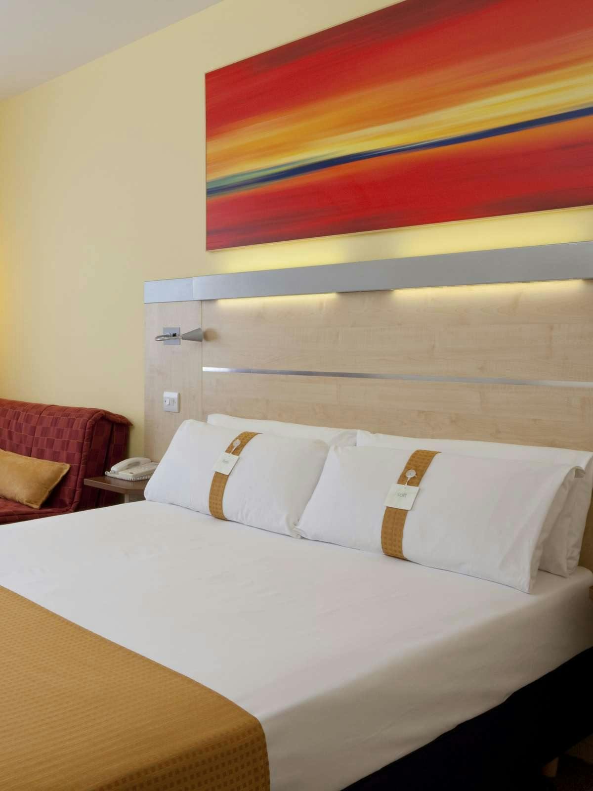 Hotel Holiday Inn Express Leicester Walkers Stadium photo 1