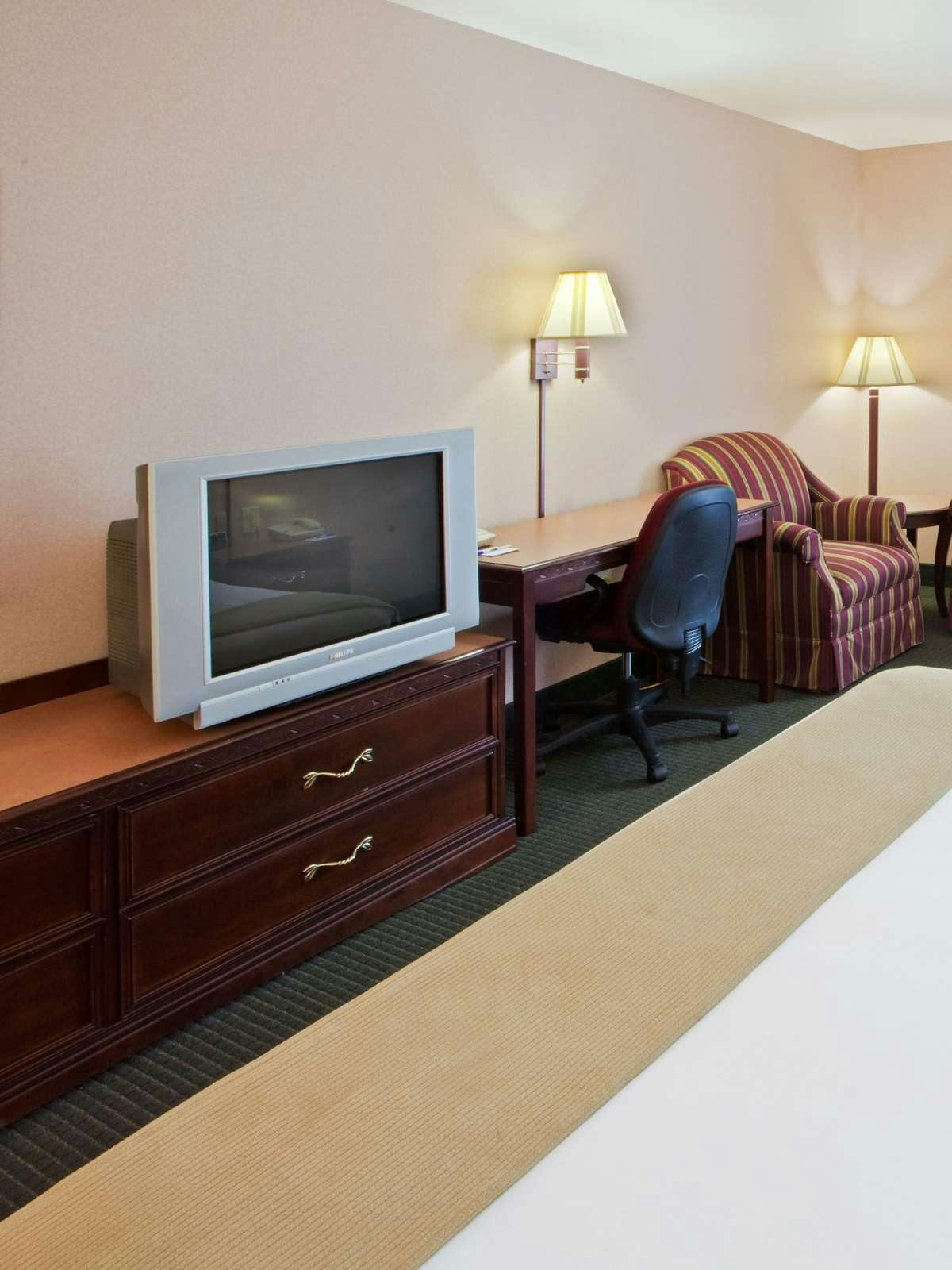 Hotel Holiday Inn Express Lexington photo 2
