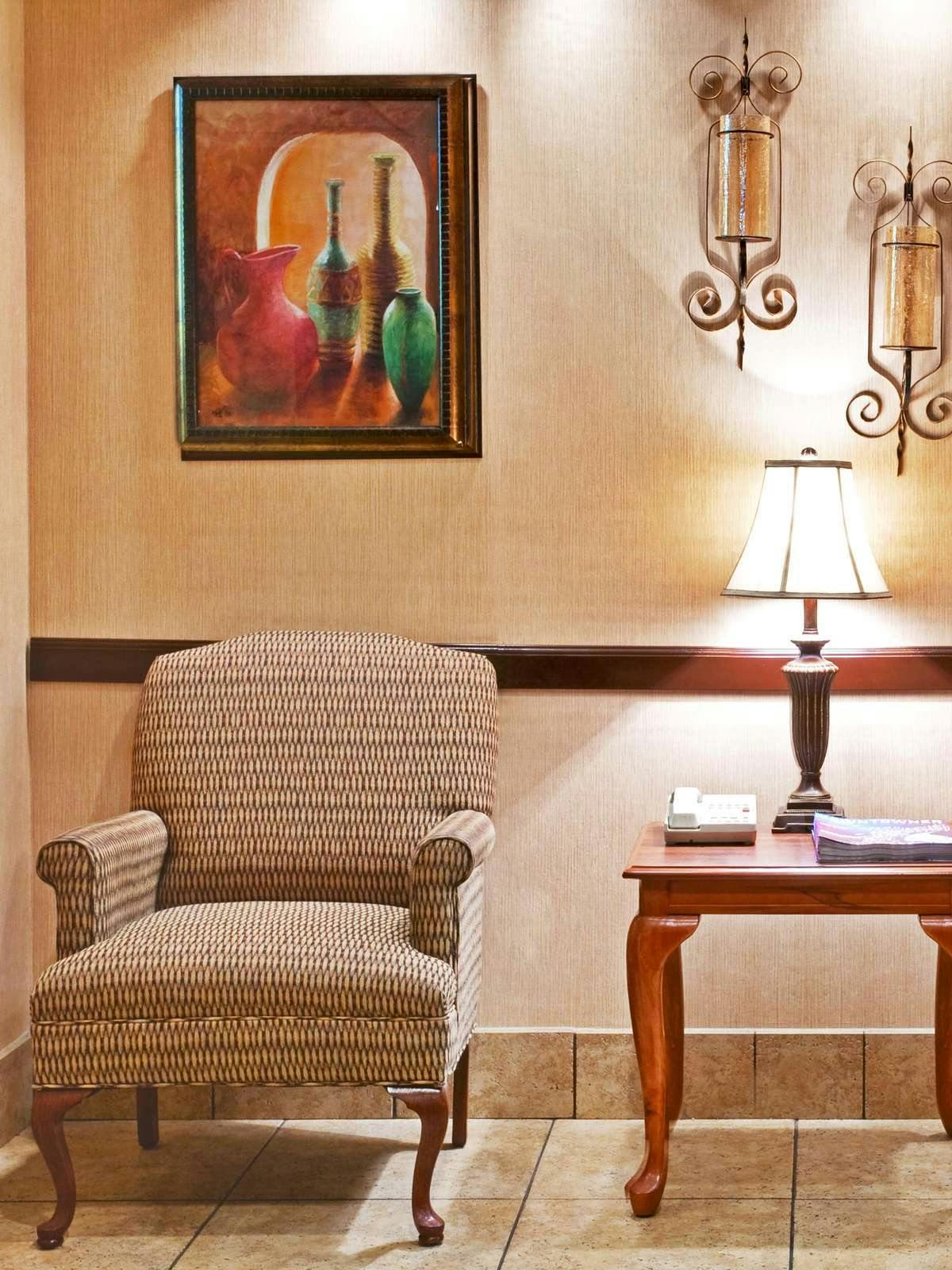 Hotel Holiday Inn Express Memphis Midtown photo 4