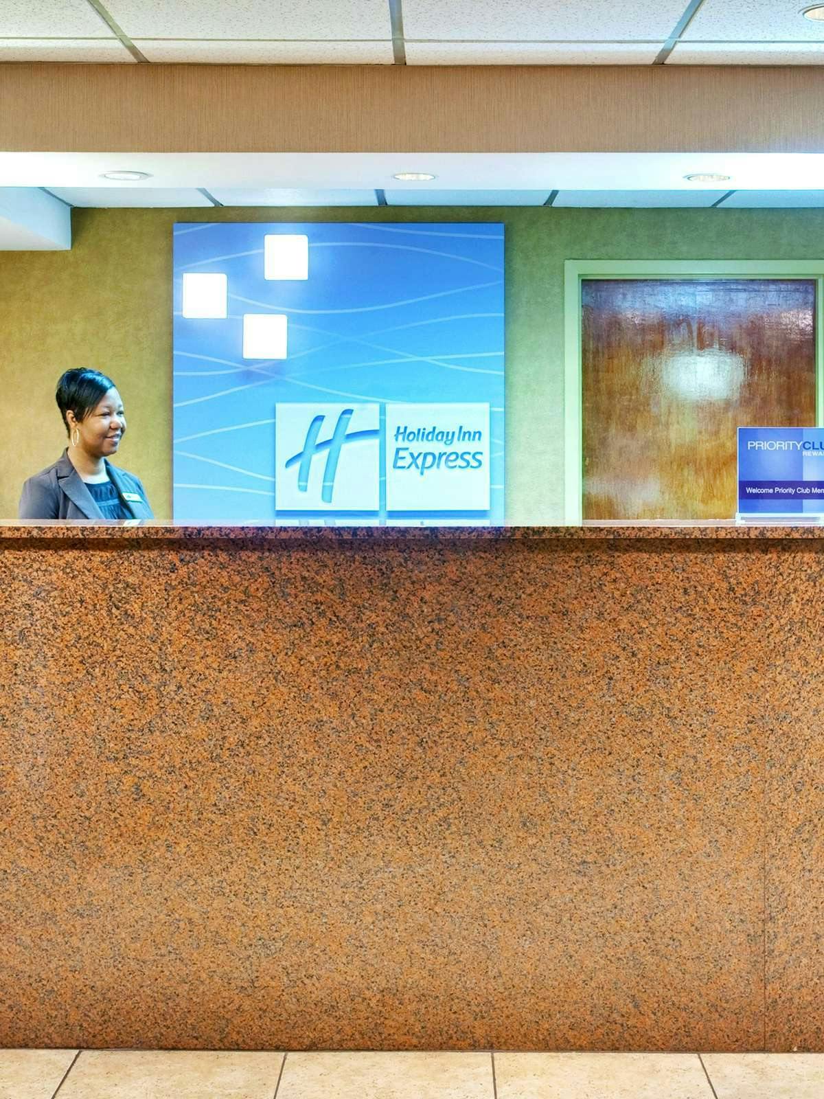 Hotel Holiday Inn Express Memphis Midtown photo 5