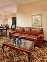 Hotel Holiday Inn Express Metropolis photo 3