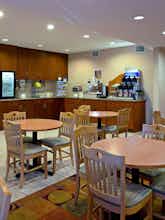 Hotel Holiday Inn Express Moreno Valley photo 5